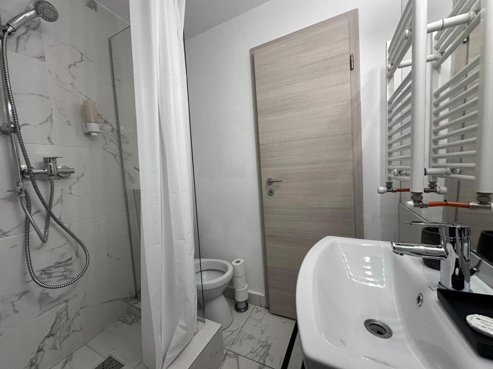 Heights Accommodation City Center Bukarest Exterior foto